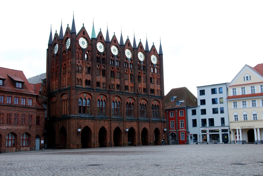 Hoch hinaus und nichts dahinter Foto H.-J. Wendel